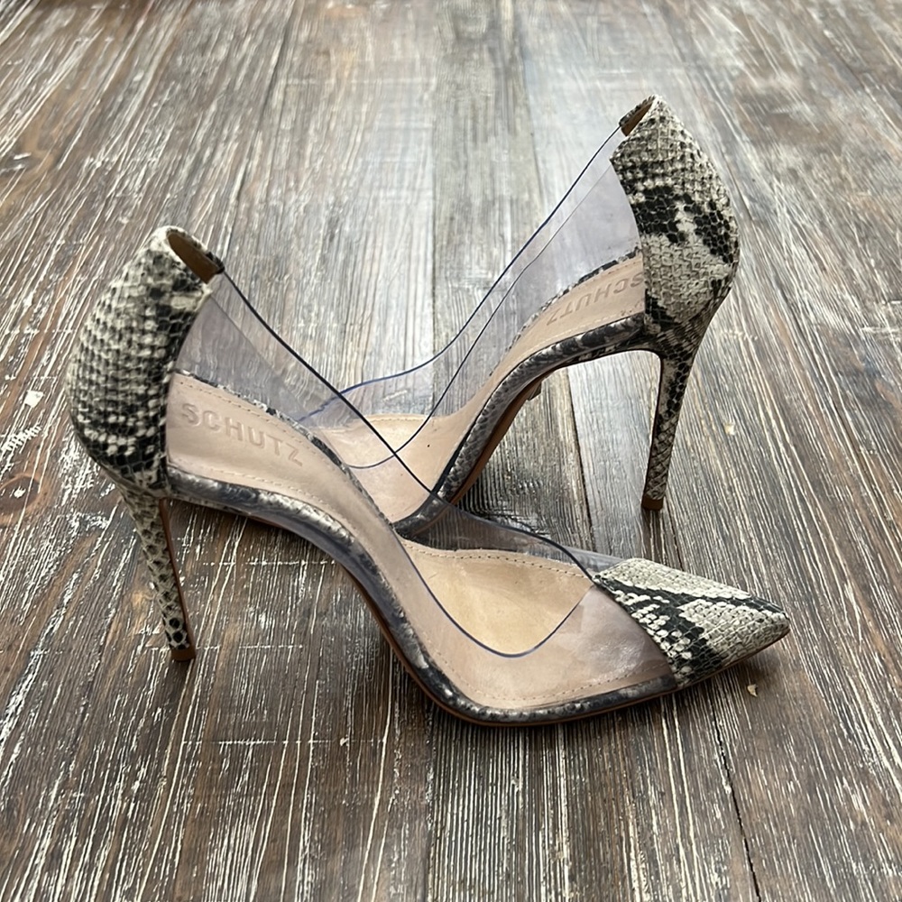 Size 6.5 SCHUTZ Clear & snake skin pumps